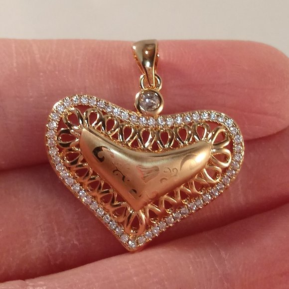 18K Yellow Gold Filled Luxury Heart 60 Diamond Zircon Stones Necklace Pendant - Picture 3 of 6